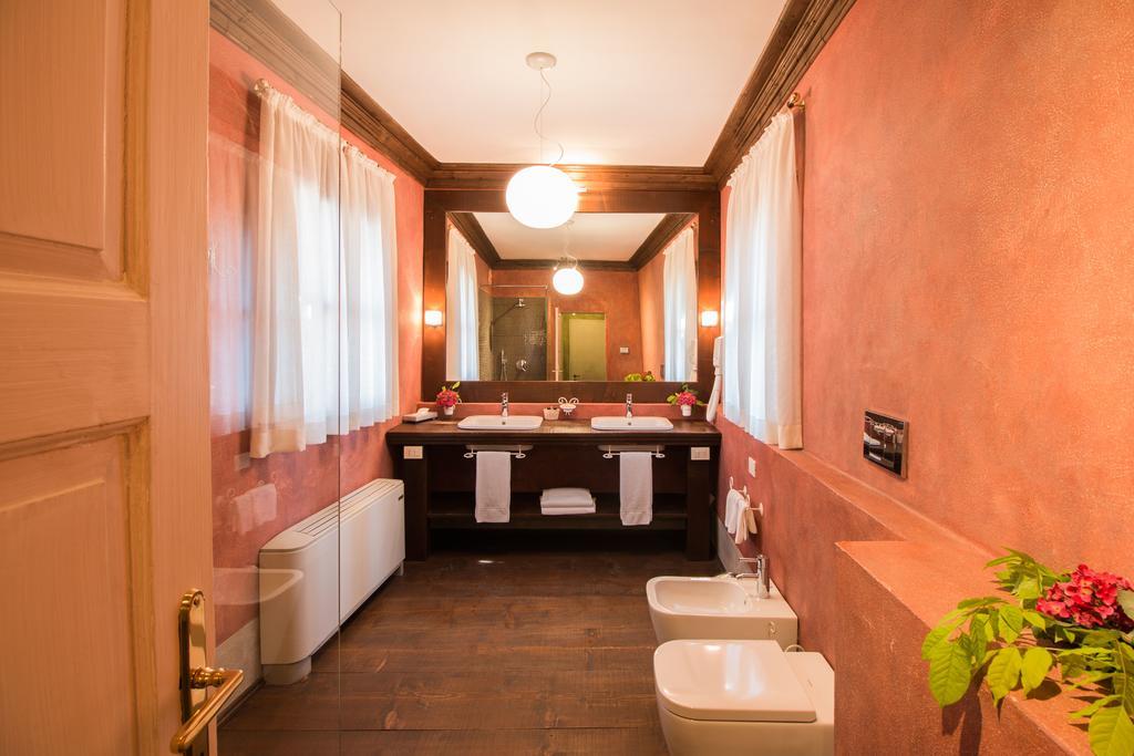 Palazzo Castiglioni Luxury Suite And Rooms Mantova Exterior foto